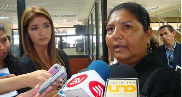 ines_huacon_declaraciones_prensa_arriba_fiscalia,