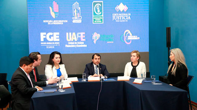 Fiscalía y otras entidades del Estado firman convenio de cooperación con el IESS