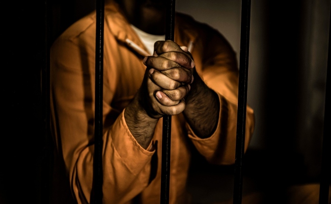 Condenado por la violación a su hija de 12 años