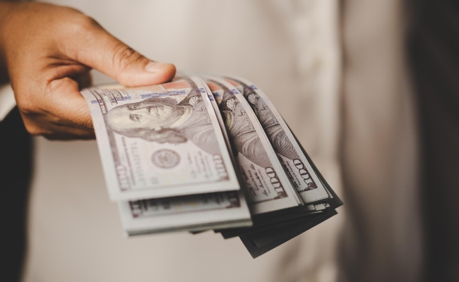 Imagen de boletín: Sentenciado por la estafa de 20.000 dólares