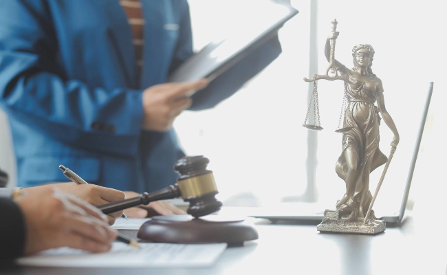 Imagen de boletín: Se ratifica sentencia condenatoria para tres procesados por violación a una joven