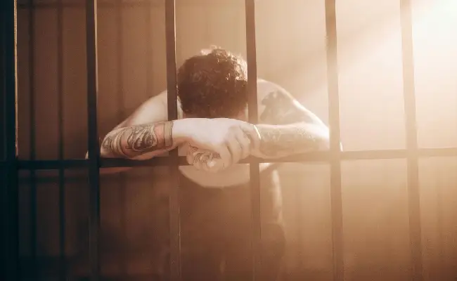 Imagen de boletín: Autor y cómplice de violación incestuosa son sentenciados