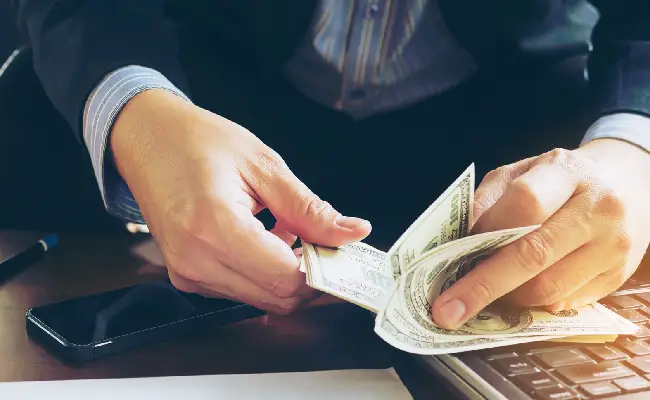 Imagen de boletín: Presunto autor del delito de estafa es llamado a juicio