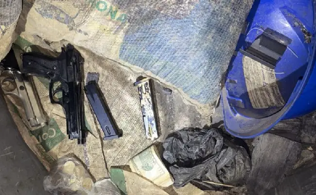 Imagen de boletín: Prisión preventiva para 6 policías procesados por robo, tráfico de drogas y transporte de armas