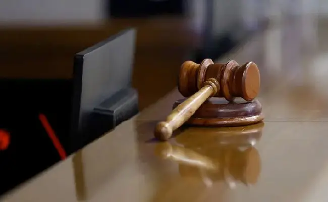 Imagen de boletín: Padrastro es sentenciado a 29 años de prisión por violación