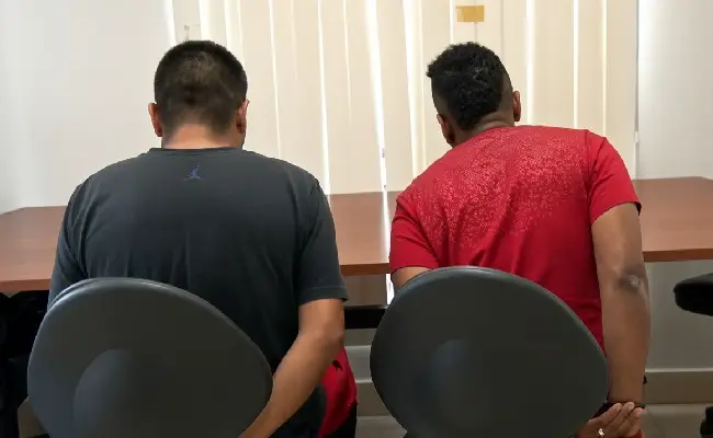Imagen del boletín: Prisión preventiva para cinco personas por presunta extorsión articulada desde el Centro de Rehabilitación Social de Loja