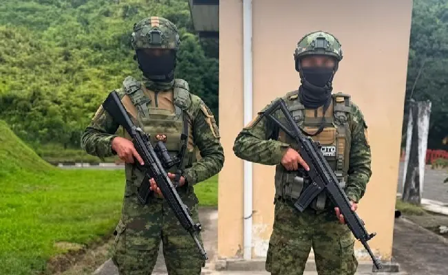 Imagen del boletín: Dos militares y una mujer procesados por presunta extorsión